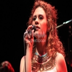 Lena chamamyan sur yala.fm